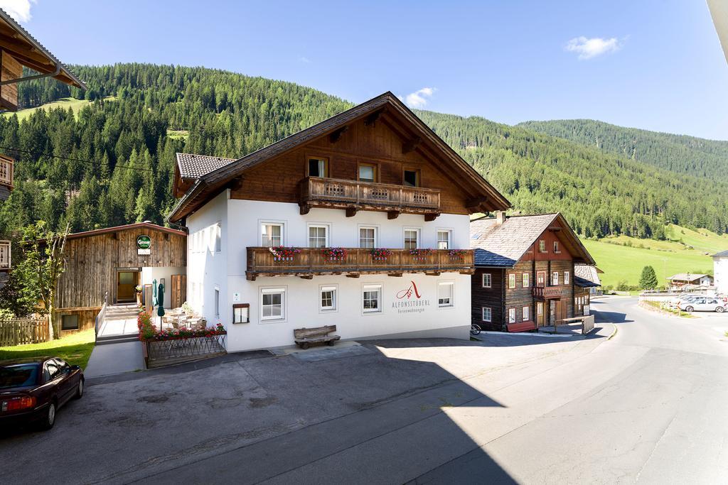 Alfonsstueberl - Ferienwohnungen & Restaurant Innervillgraten Exterior photo